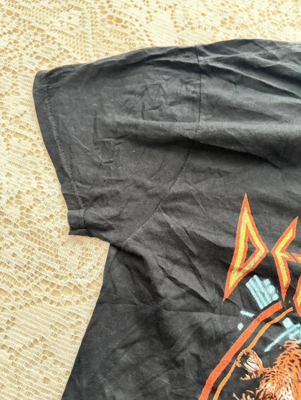 Def Leppard - Picture 3 of 7